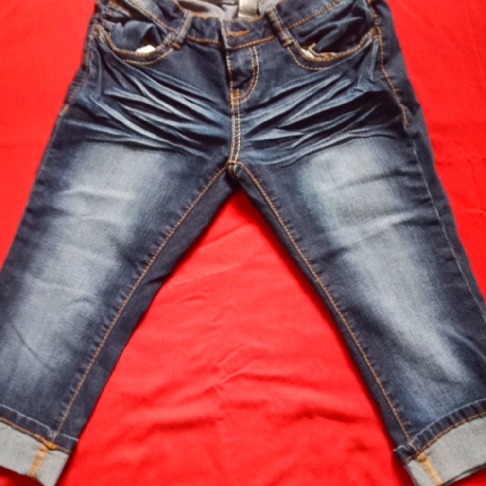 Mudd denim capris